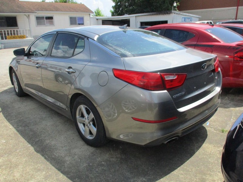 Kia Optima Vehicle Image 05