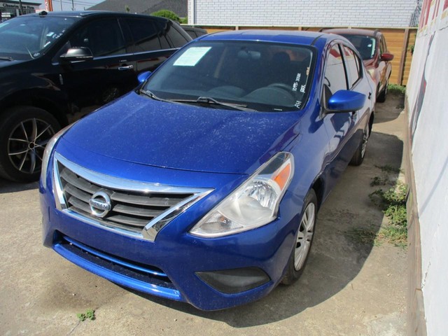 more details - nissan versa