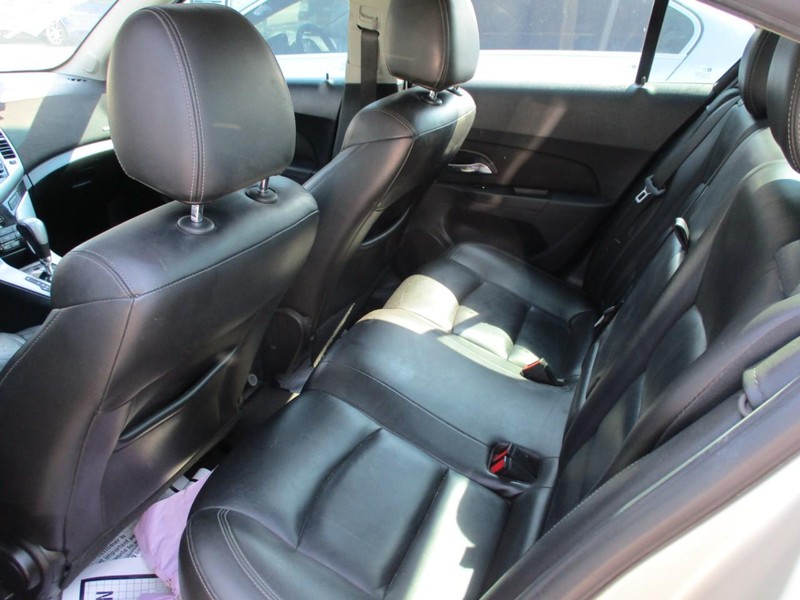 Chevrolet Cruze Vehicle Image 06