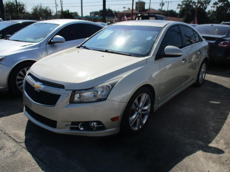 Chevrolet Cruze Vehicle Image 07