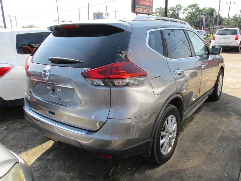 Nissan Rogue Vehicle Image 03