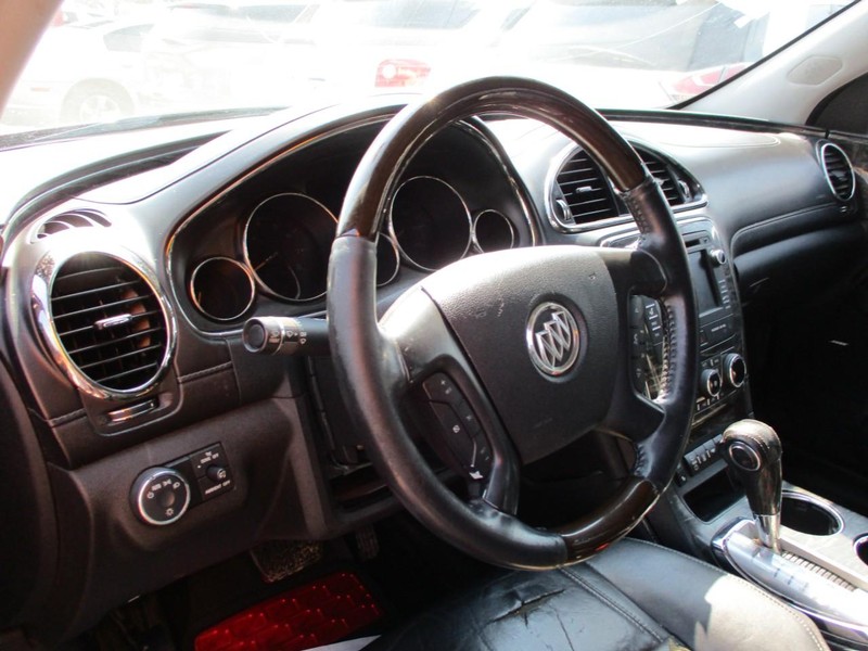 Buick Enclave Vehicle Image 04