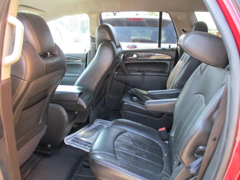 Buick Enclave Vehicle Image 06