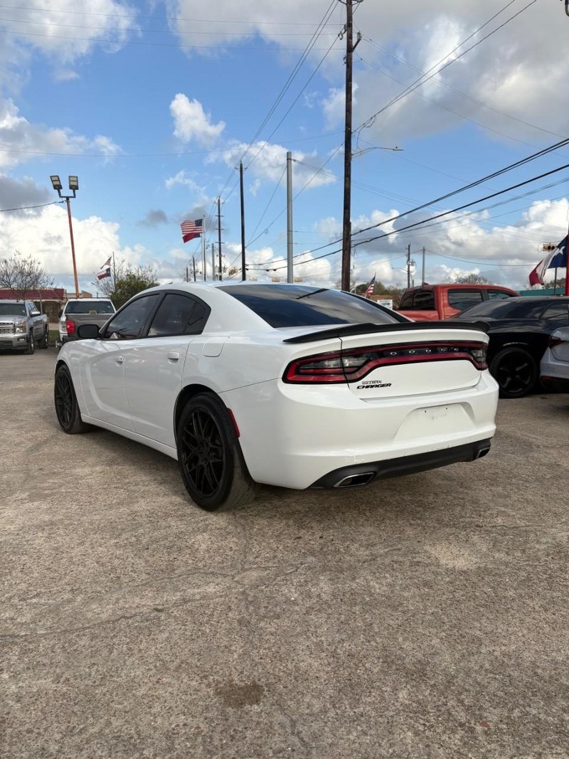 Dodge Charger Vehicle Image 03