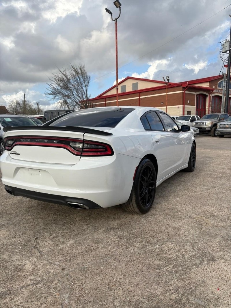 Dodge Charger Vehicle Image 04