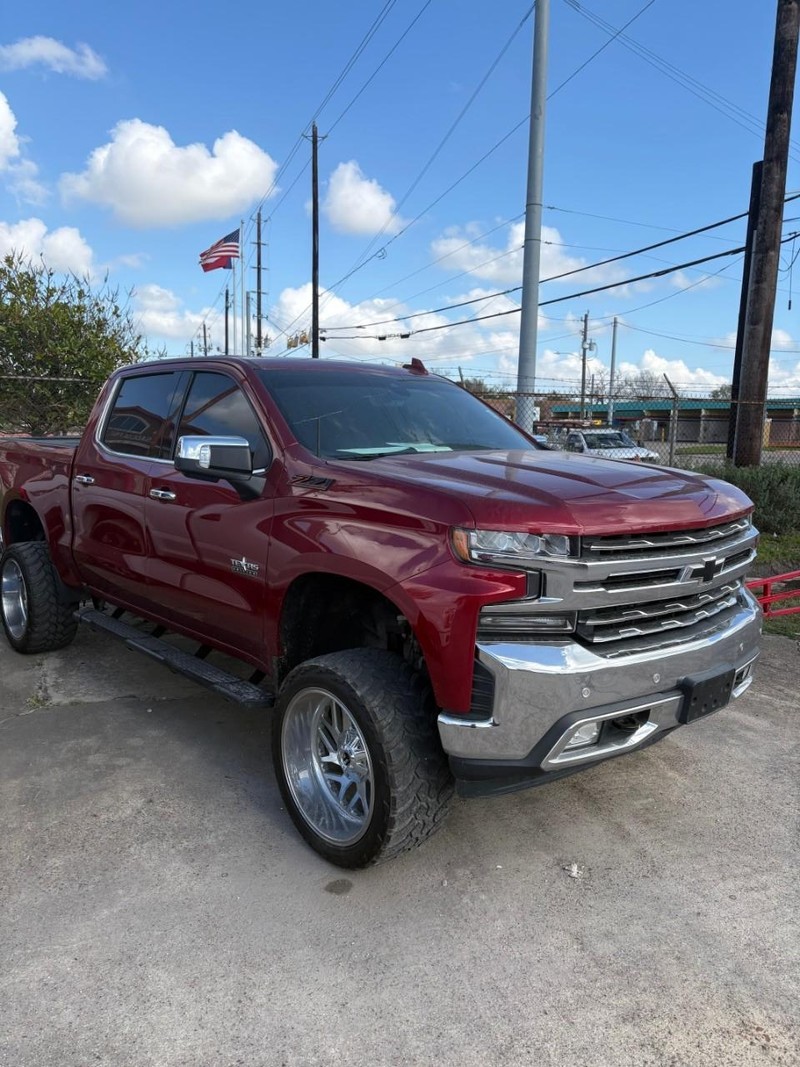 Chevrolet Silverado 1500 Vehicle Image 02
