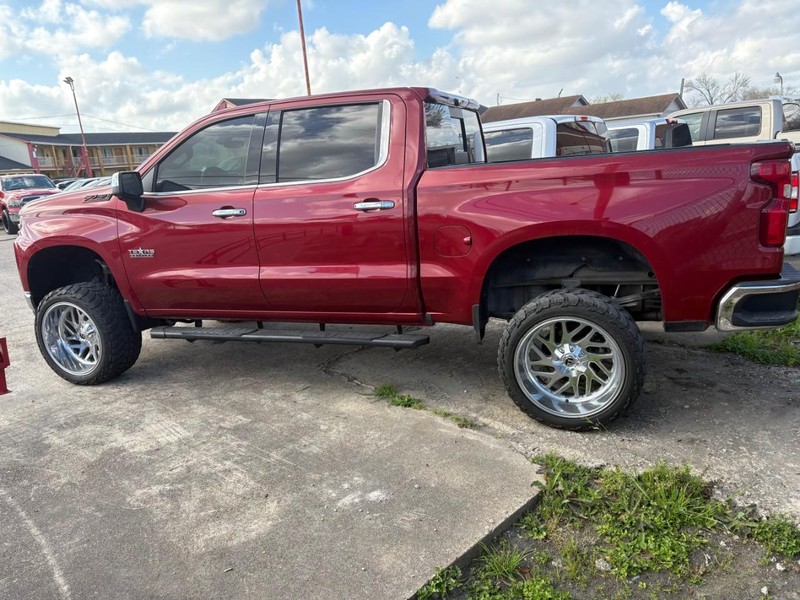 Chevrolet Silverado 1500 Vehicle Image 03