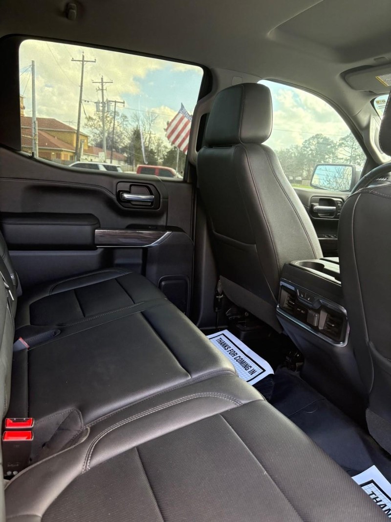 Chevrolet Silverado 1500 Vehicle Image 05