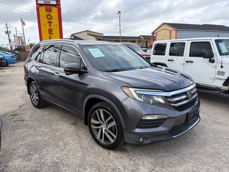 Chevrolet Tahoe Vehicle Image 02