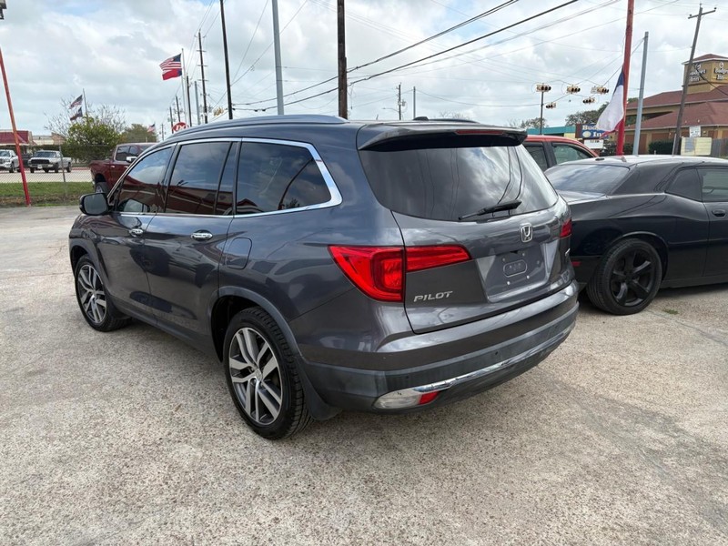 Chevrolet Tahoe Vehicle Image 03