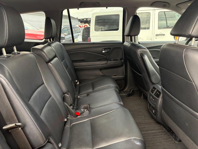 Chevrolet Tahoe Vehicle Image 05