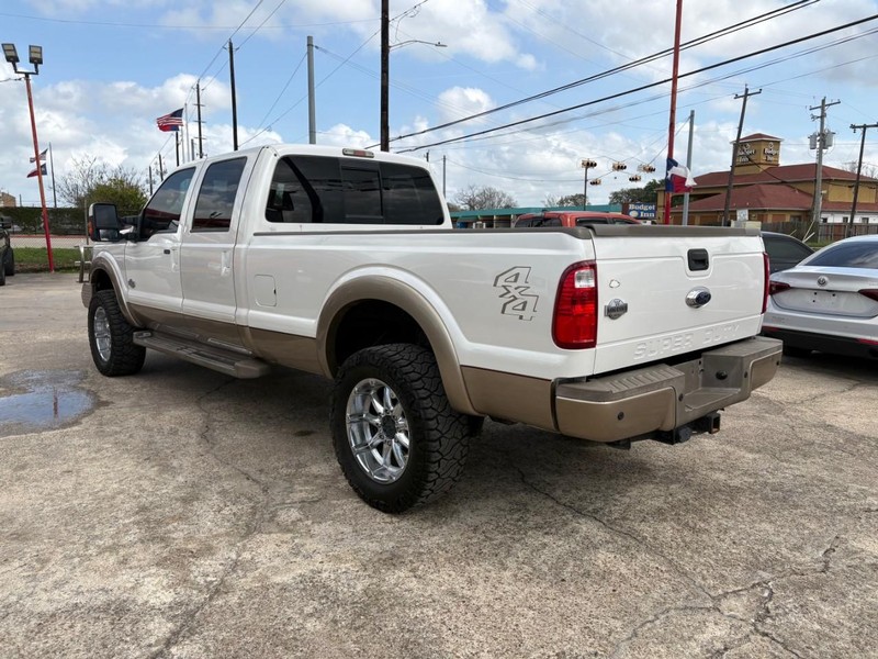Ford Super Duty F-350 SRW Vehicle Image 03