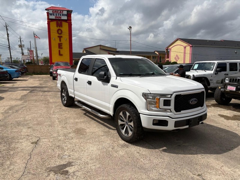 Ford F-150 Vehicle Image 02