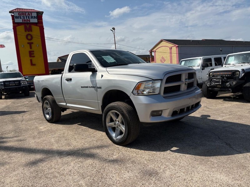 Ram 1500 Vehicle Image 02