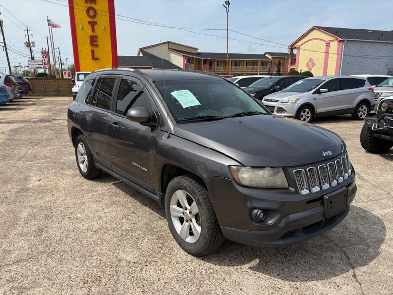 Jeep Compass Vehicle Image 02