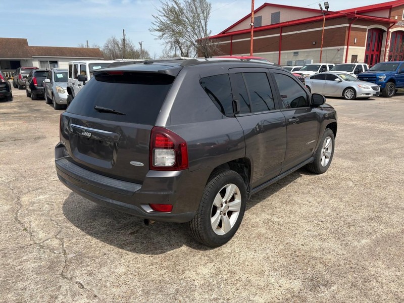 Jeep Compass Vehicle Image 04