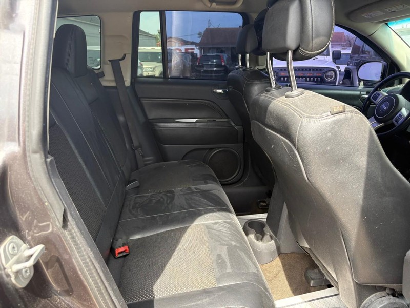 Jeep Compass Vehicle Image 05