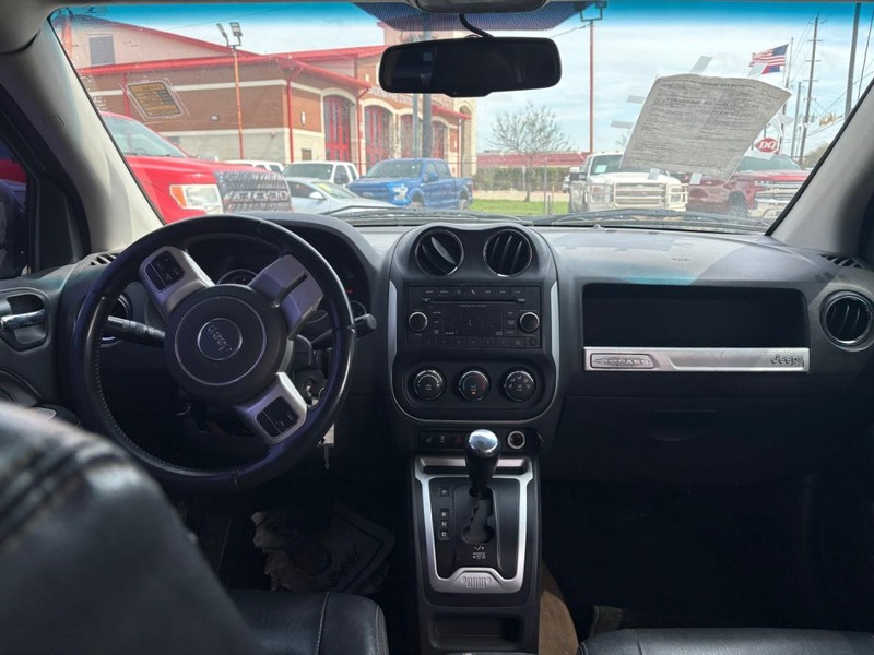 Jeep Compass Vehicle Image 06