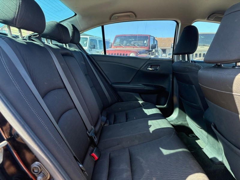 Honda Accord Sedan Vehicle Image 05