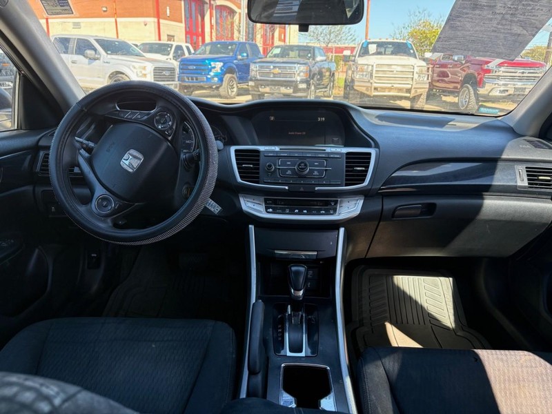 Honda Accord Sedan Vehicle Image 06