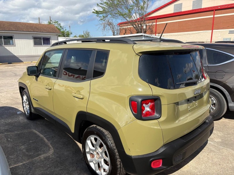 Jeep Renegade Vehicle Image 03