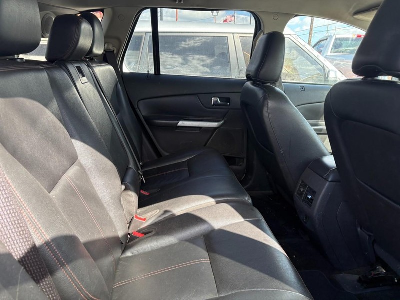 Ford Edge Vehicle Image 05