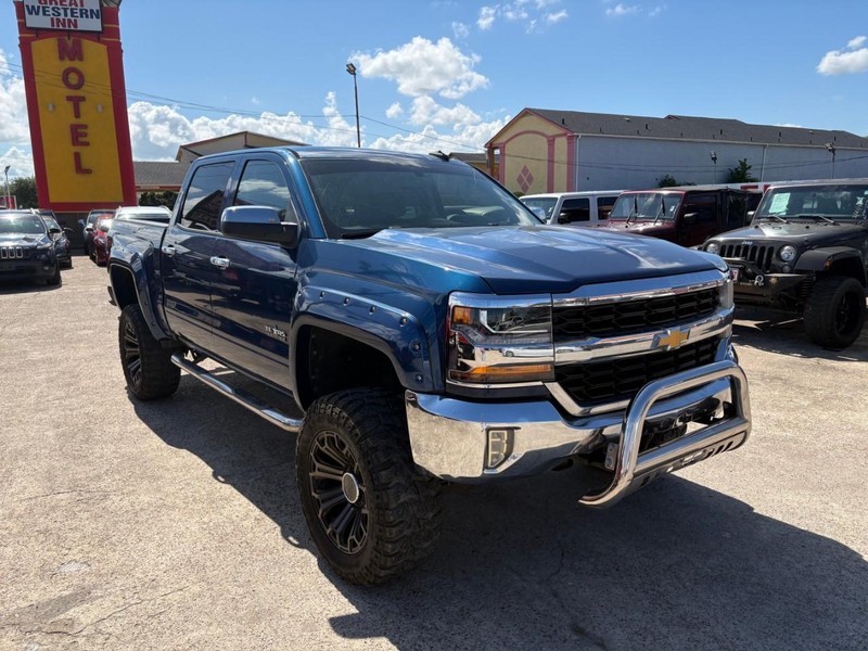 Chevrolet Silverado 1500 Vehicle Image 02