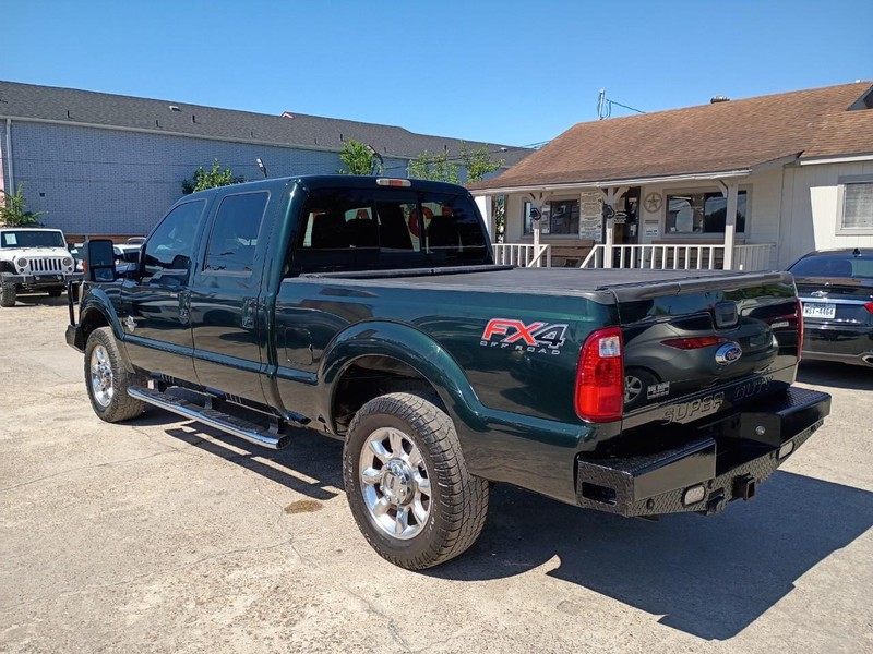 Ford Super Duty F-250 SRW Vehicle Image 06