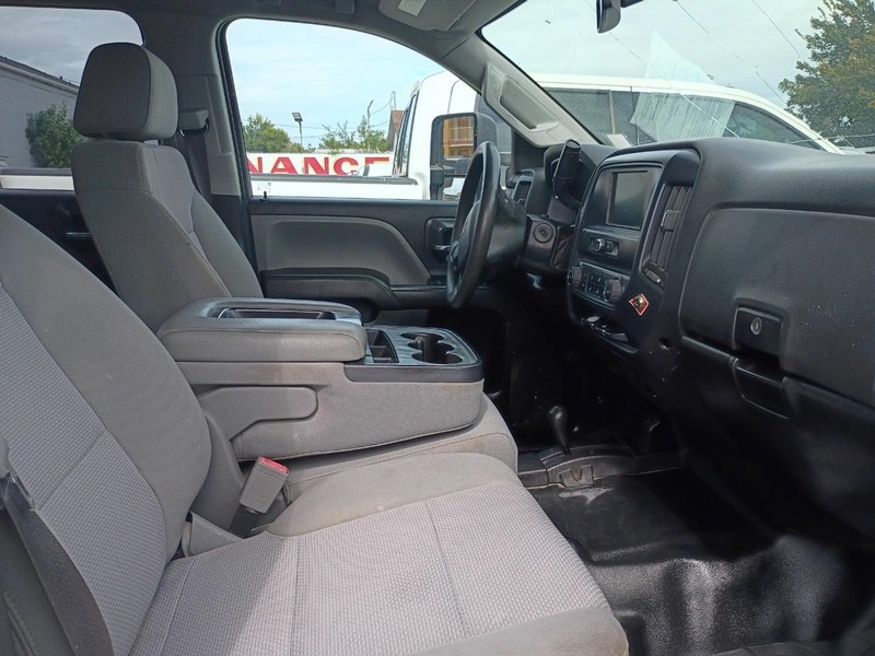 Chevrolet Silverado 2500HD Vehicle Image 07