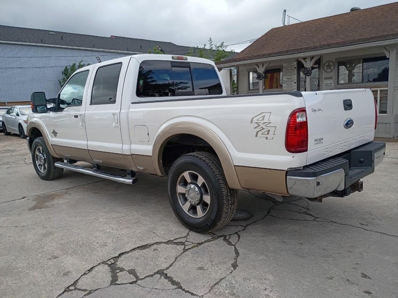Ford Super Duty F-250 SRW Vehicle Image 05
