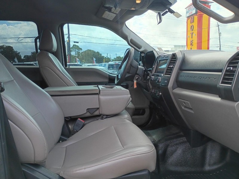 Ford Super Duty F-250 SRW Vehicle Image 08