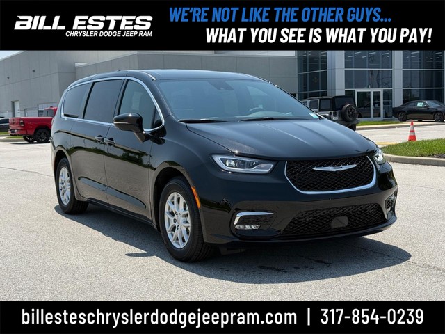 2025 Chrysler Pacifica Select at Bill Estes CDJR in Brownsburg IN