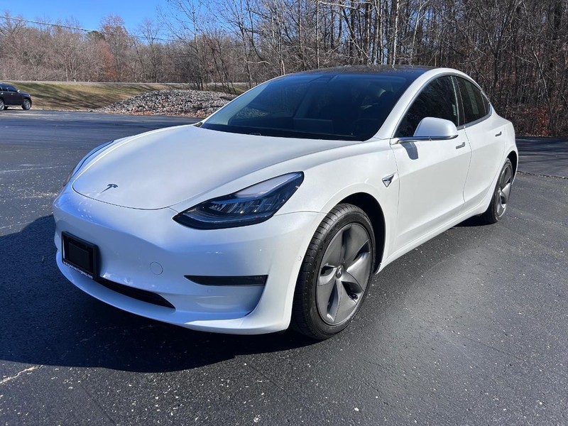 Tesla Model 3 Vehicle Image 07