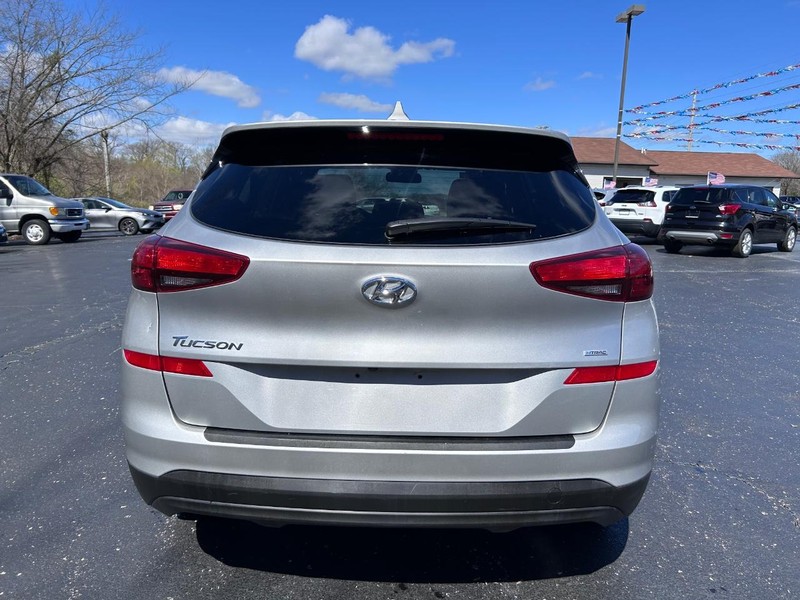 Hyundai Tucson Vehicle Image 04