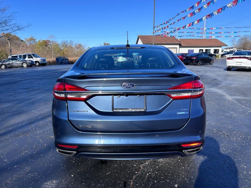 2018 Ford Fusion SE photo 4