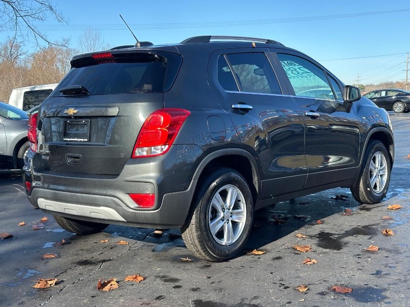 2018 Chevrolet Trax LT photo 3