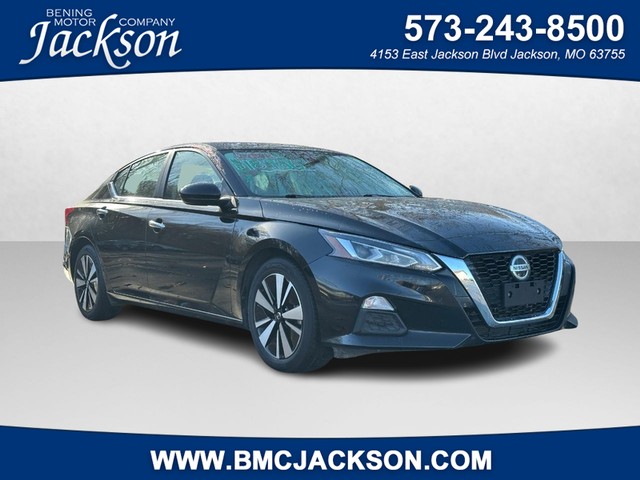 Nissan Altima's photo