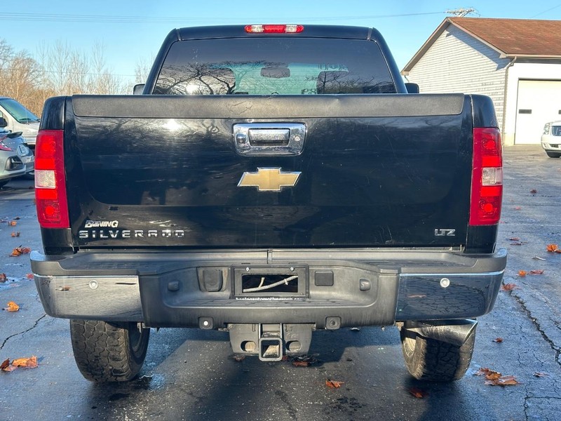 2011 Chevrolet Silverado 2500HD LTZ photo 4