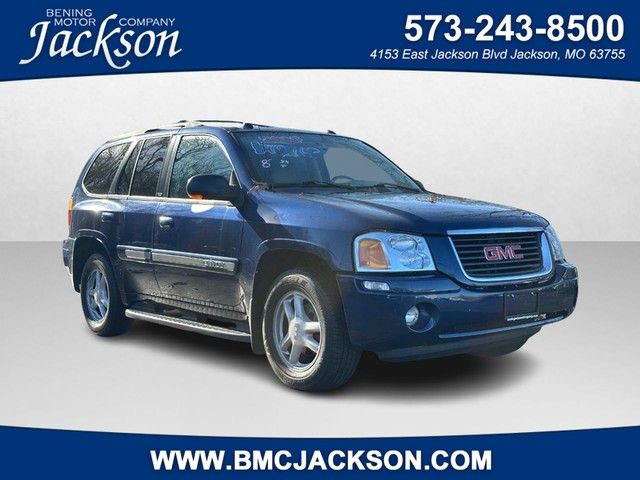 GMC Envoy's photo