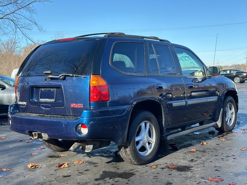 2004 GMC Envoy SLT photo 3