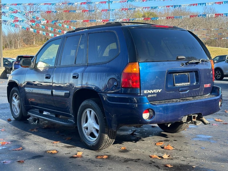 2004 GMC Envoy SLT photo 5