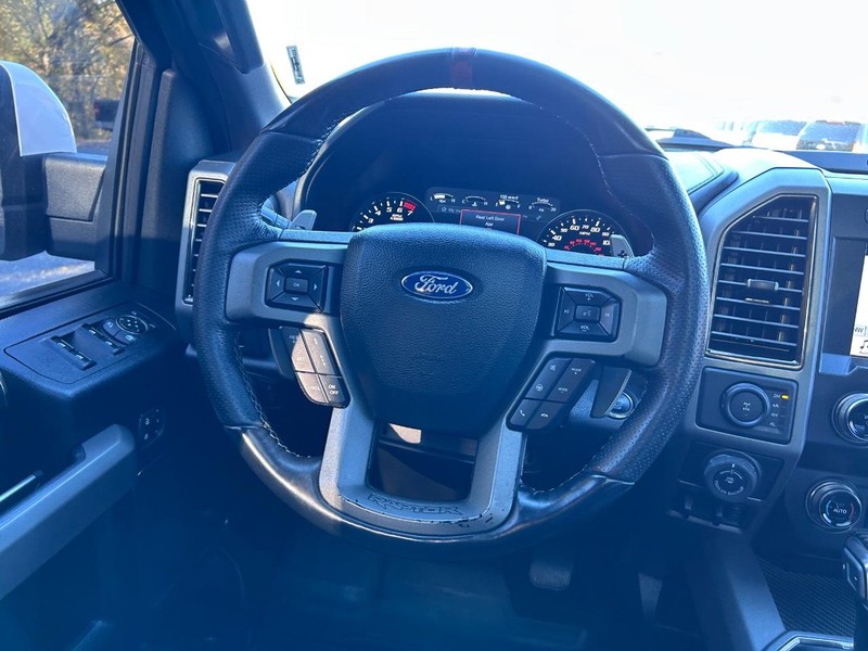 Ford F-150 Vehicle Image 10