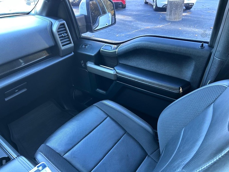 Ford F-150 Vehicle Image 16