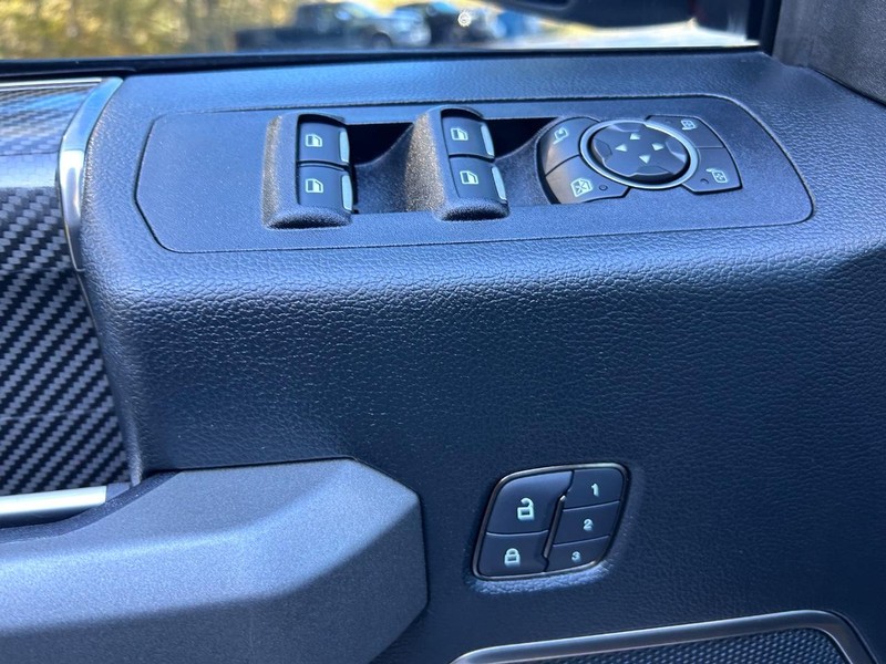 Ford F-150 Vehicle Image 17