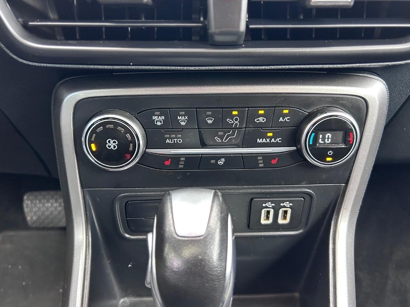 Ford EcoSport Vehicle Image 14