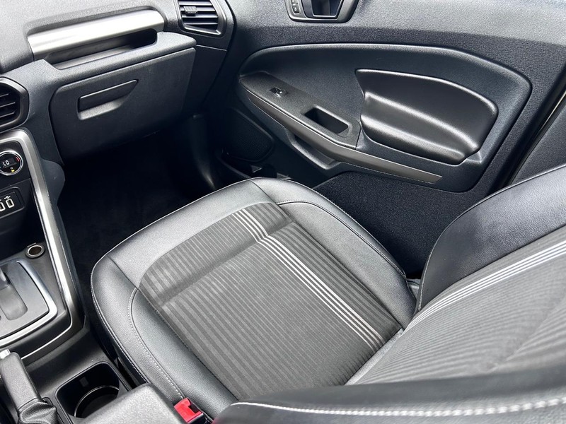 Ford EcoSport Vehicle Image 16