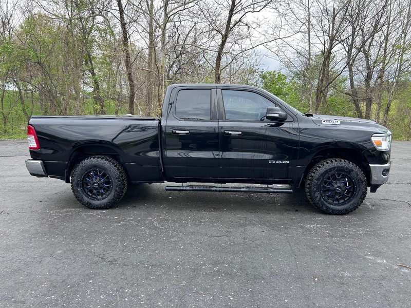 Ram 1500 Vehicle Image 02