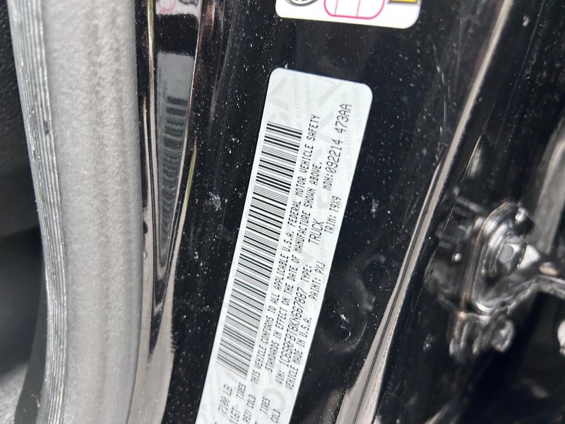 Ram 1500 Vehicle Image 20