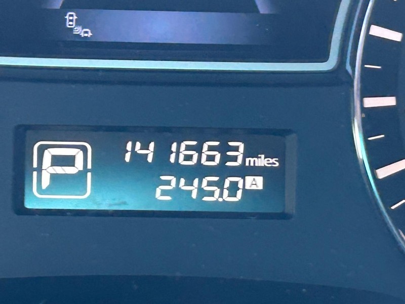 Nissan Altima Vehicle Image 19