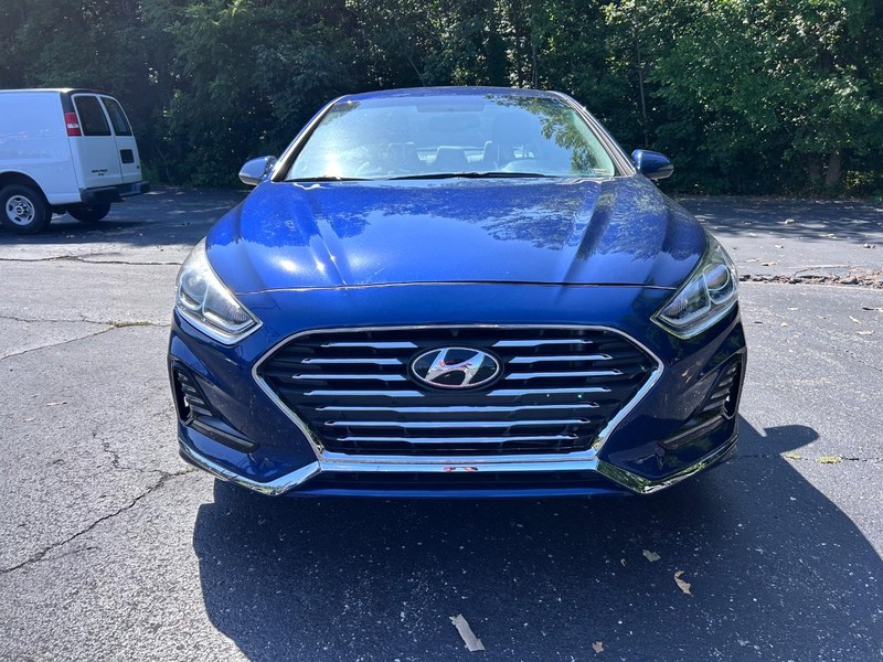 Hyundai Sonata Vehicle Image 08